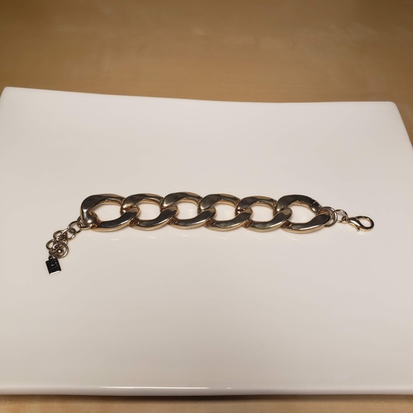 14th and Union Thick Gold Bracelet - Picture 1 of 4